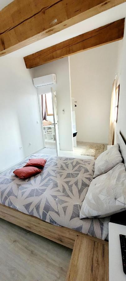 Charmant Duplex Au Coeur Du Village Cotignac Eksteriør bilde